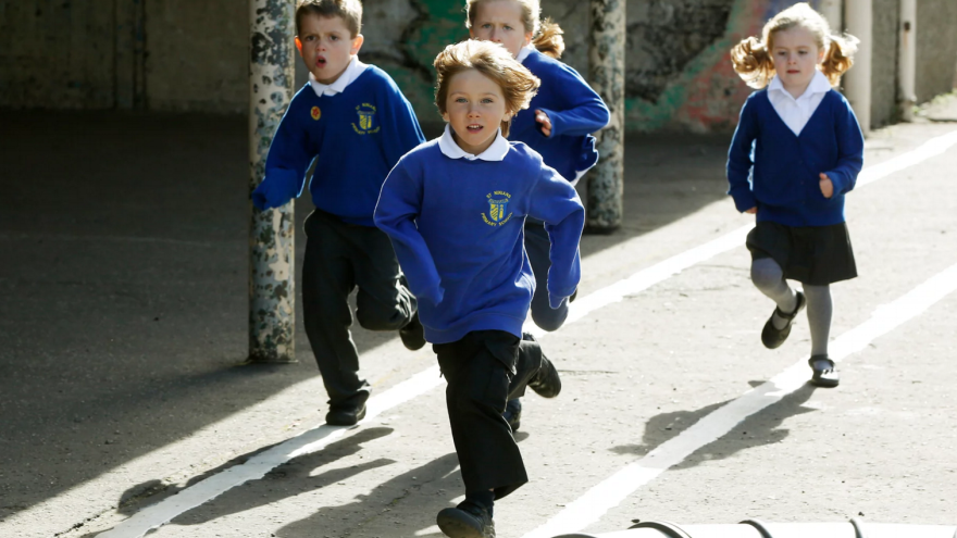 Deti na základných školách behajú každý deň 1 míľu. Zlepšujú si koncentráciu i kondíciu